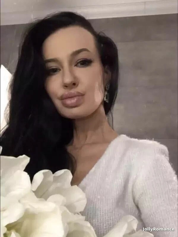 Olga Profile image 2