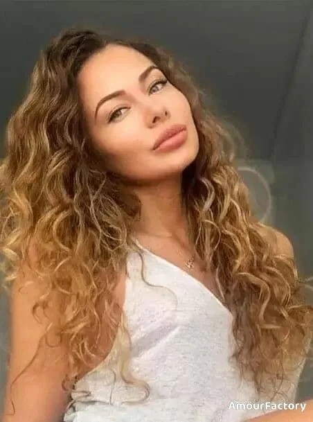 Tatiana Profile image 2