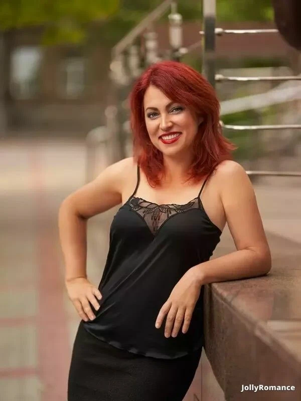 Valentina Profile image 4