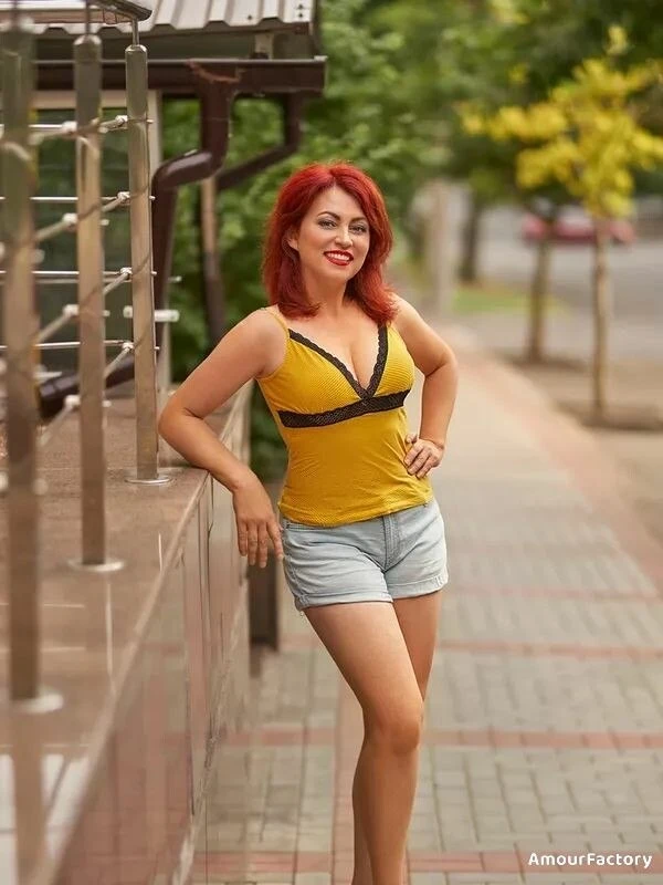 Valentina Profile image 2